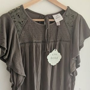 Knox Rose Butterfly Sleeve Blouse